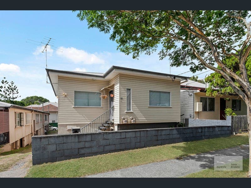 18 Franklin Street, Highgate Hill — photo 1 of 5