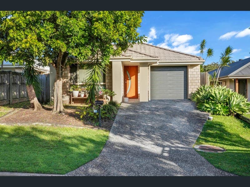 14 Sunstone Avenue, Pimpama — photo 1 of 5