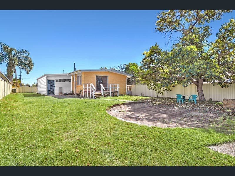 57 Mungera Street, Runaway Bay — photo 1 of 5