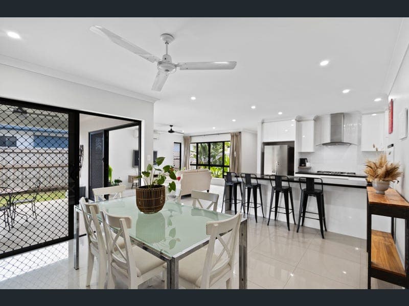 20 Seaford Entrance, Kewarra Beach — photo 1 of 5