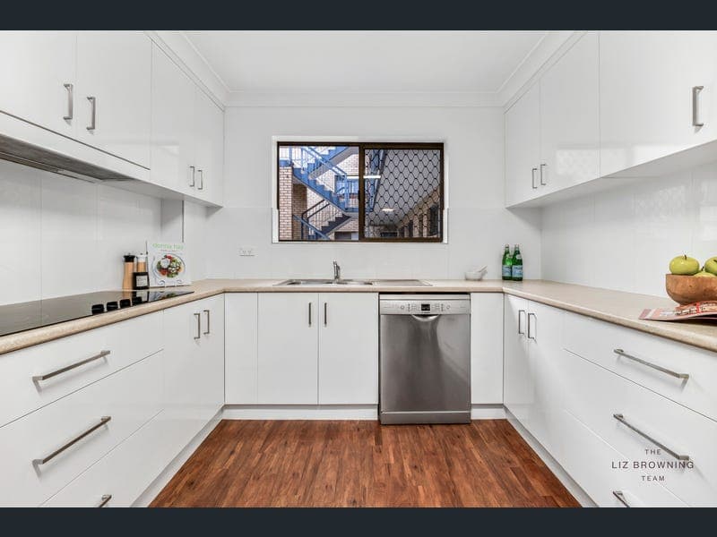 4/44 Dixon Street, Auchenflower — photo 1 of 5