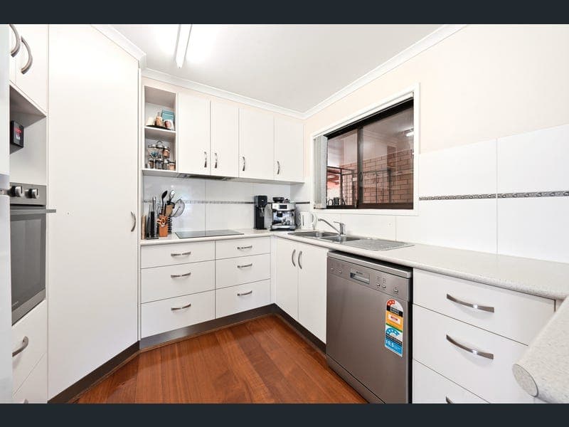 6 Cooyar Street, Aspley — photo 1 of 5