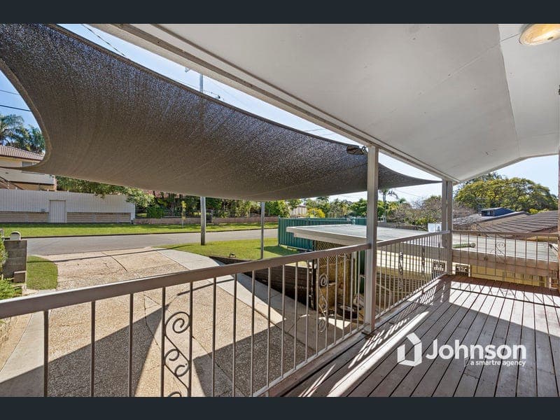 47 Spoonbill Street, Birkdale — photo 1 of 5