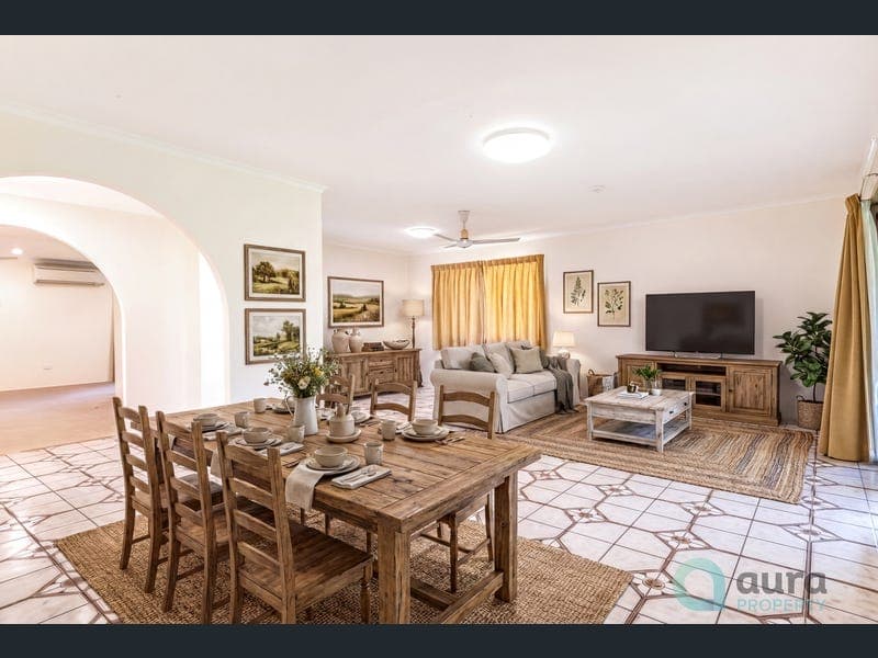 23 Stevens Street, Yandina — photo 1 of 5