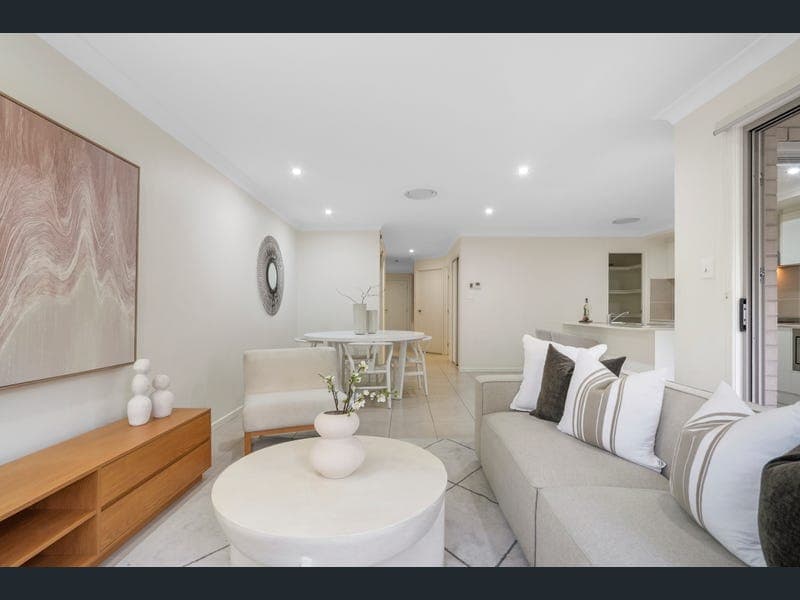 7 Toorak Road, Albany Creek — photo 1 of 5