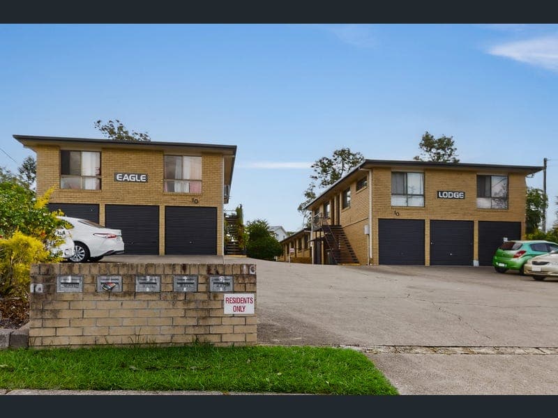 4/10 North Road, Woodridge — photo 1 of 3