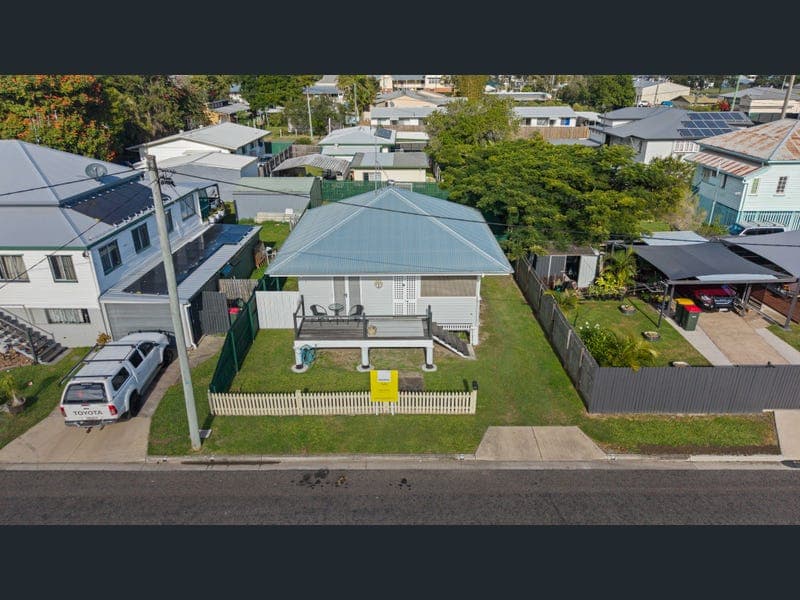 16 Charles Street, Maryborough — photo 1 of 5