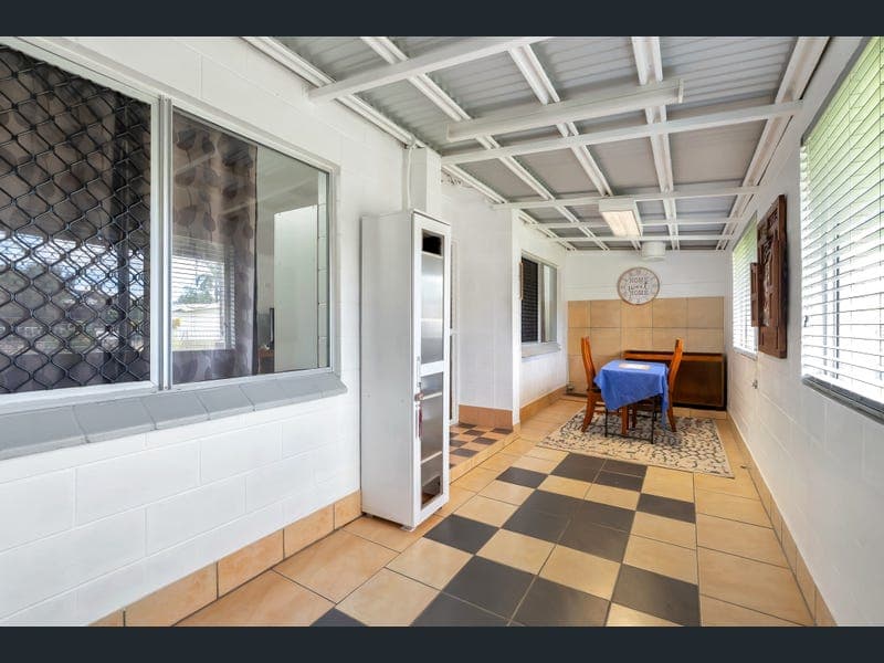 17 Armbrust Street, Manoora — photo 1 of 5