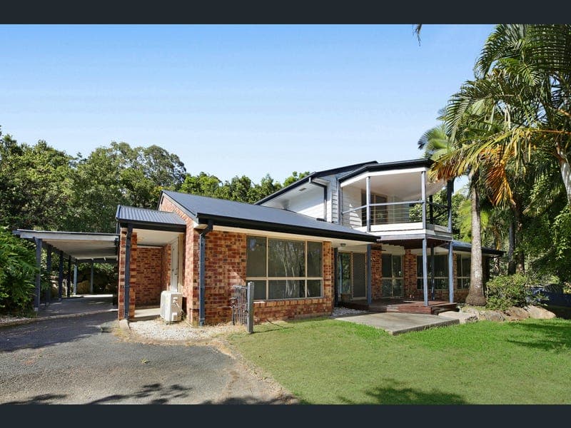 14 Quince Place, Bonogin — photo 1 of 5