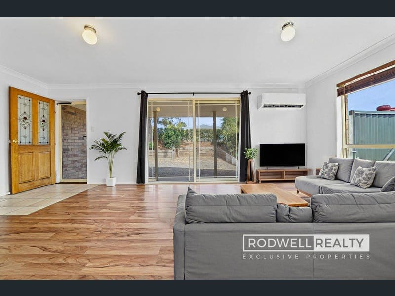 12 Serena Drive, Beaudesert — photo 1 of 5