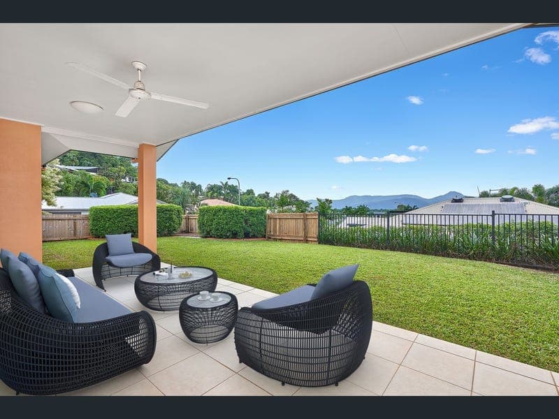 2 Arno Terrace, Bentley Park — photo 1 of 5