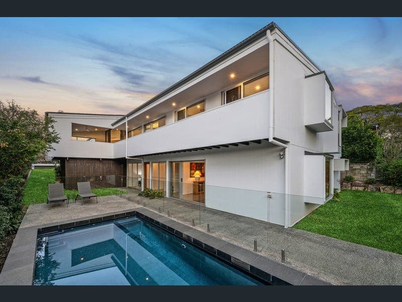 16 Lilley Road, Bardon — photo 1 of 5