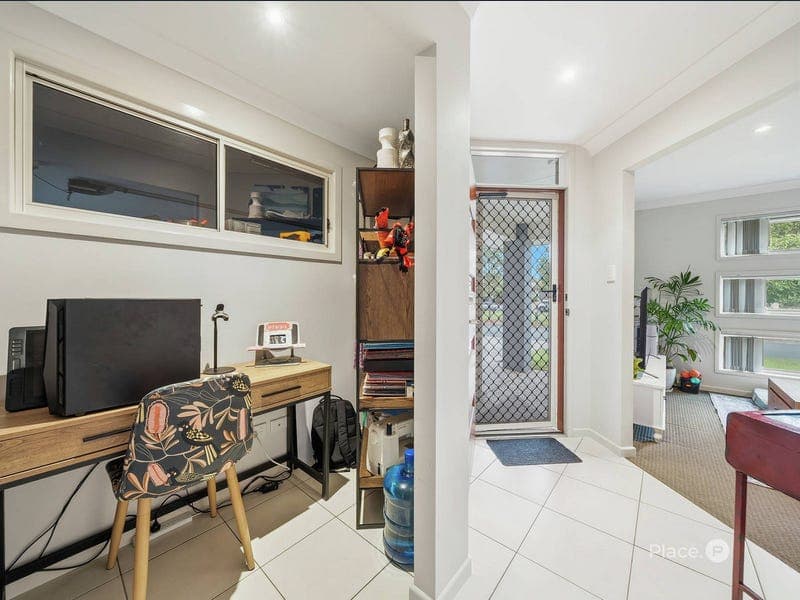 23 Dickson Crescent, North Lakes — photo 1 of 5