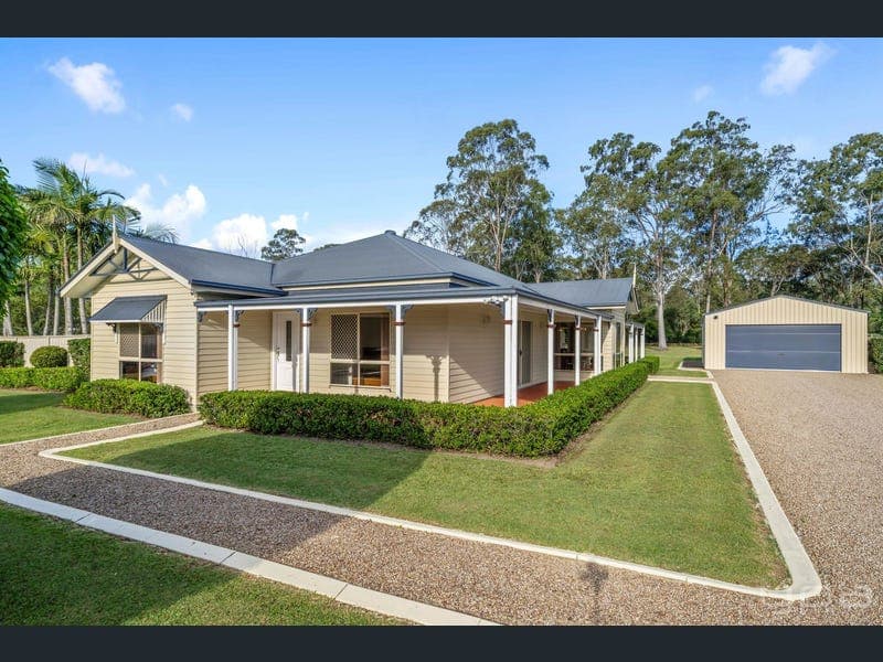 17-19 Kristy Court, Yatala — photo 1 of 5