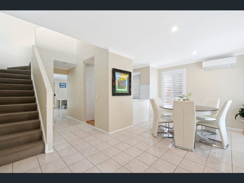 28 Parkside Circuit, Robina — photo 1 of 5