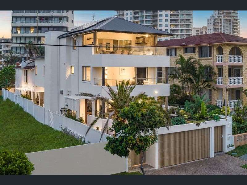 18 Frederick Street, Surfers Paradise — photo 1 of 5