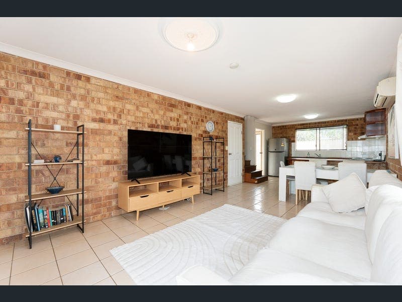 2/3 Goodwin Street, Bundaberg South — photo 1 of 5
