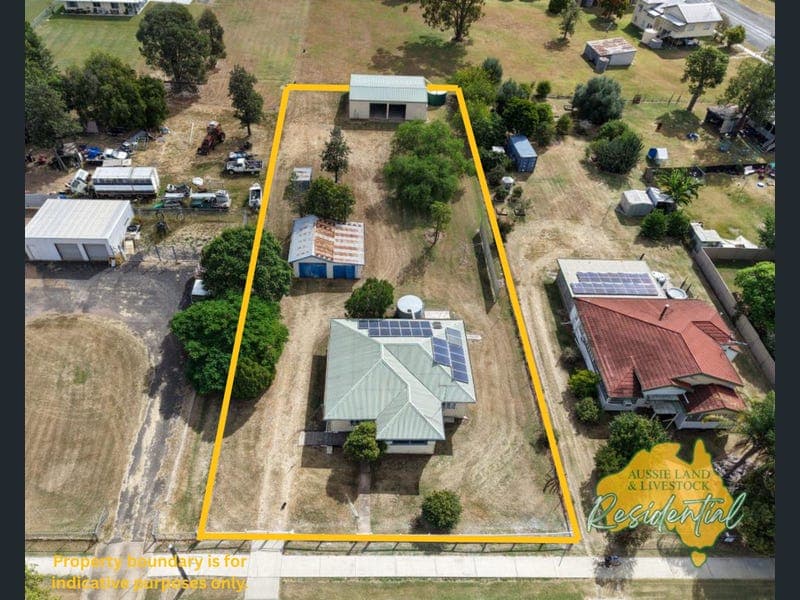 40 BOUVERIE STREET, Mundubbera — photo 1 of 5