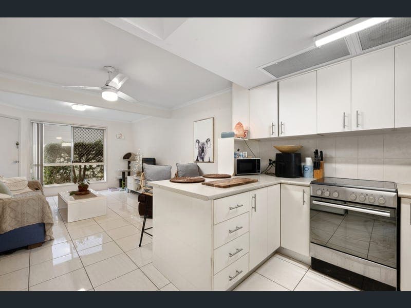 7/27 Baden Powell Street, Maroochydore — photo 1 of 5