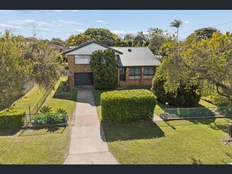 5 Armstrong Street, Clontarf — photo 1 of 5