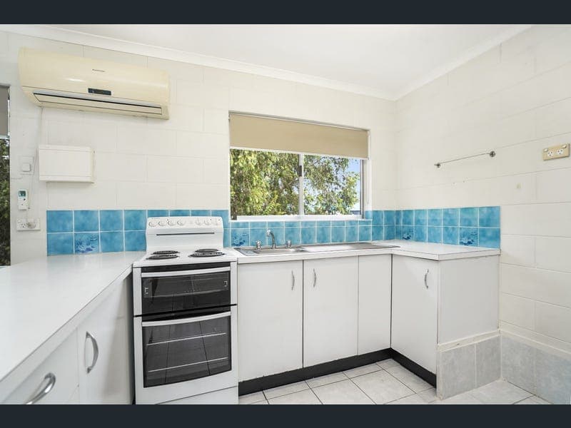 12/98 Pease Street, Manoora — photo 1 of 5
