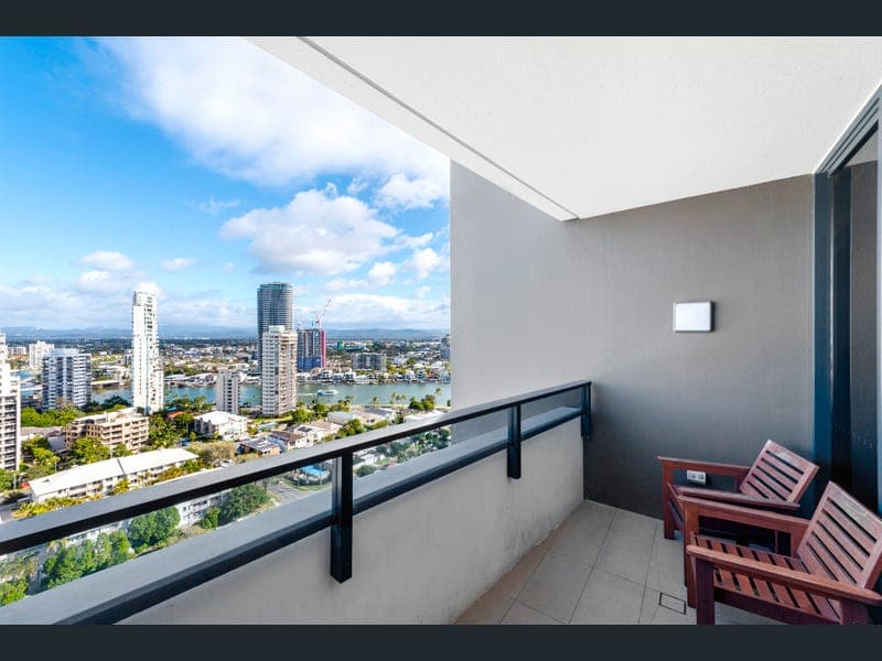 1907/9 Norfolk Avenue, Surfers Paradise — photo 1 of 5