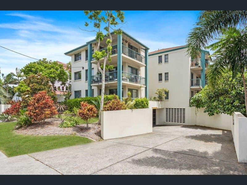 8/17-19 Markeri Street, Mermaid Beach — photo 1 of 5