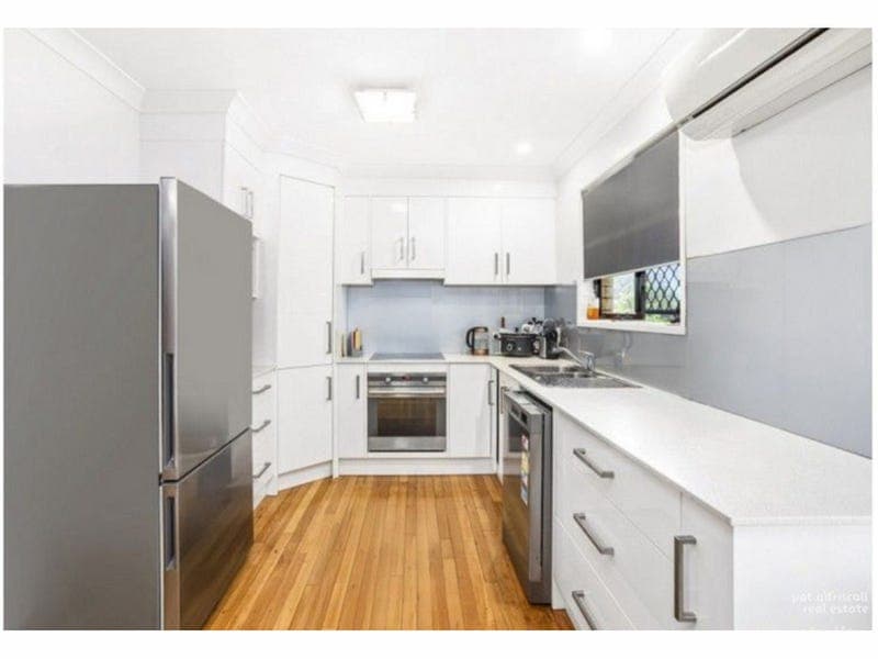 47 Kingfisher Parade, Norman Gardens — photo 1 of 5