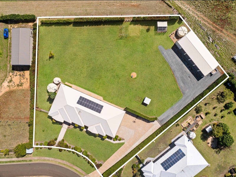 3 Frontier Court, Gowrie Junction — photo 1 of 5
