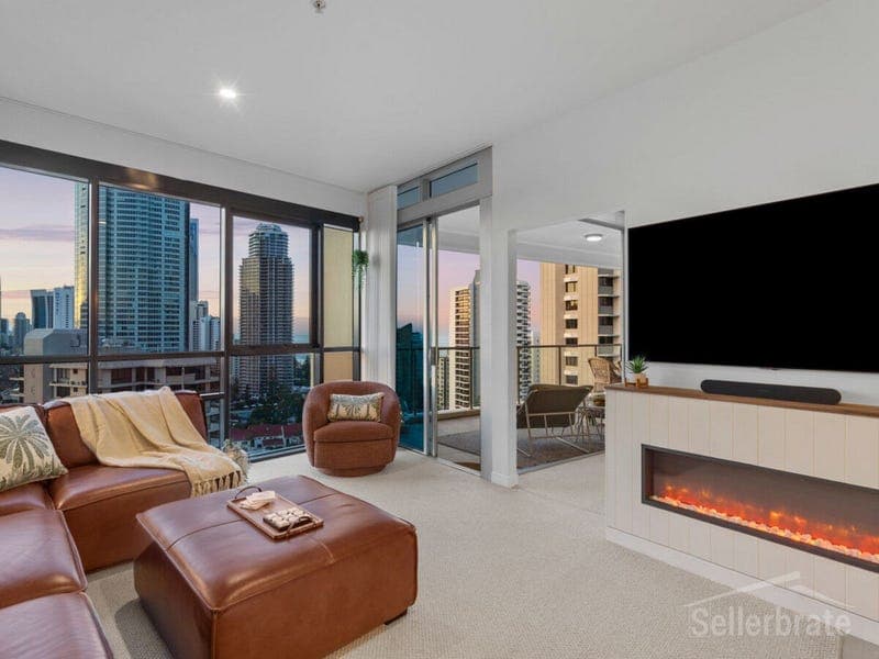 1803/18 Enderley Avenue, Surfers Paradise — photo 1 of 5