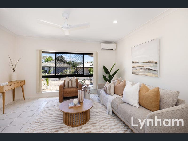 23 Cockatoo Circuit, Douglas — photo 1 of 5