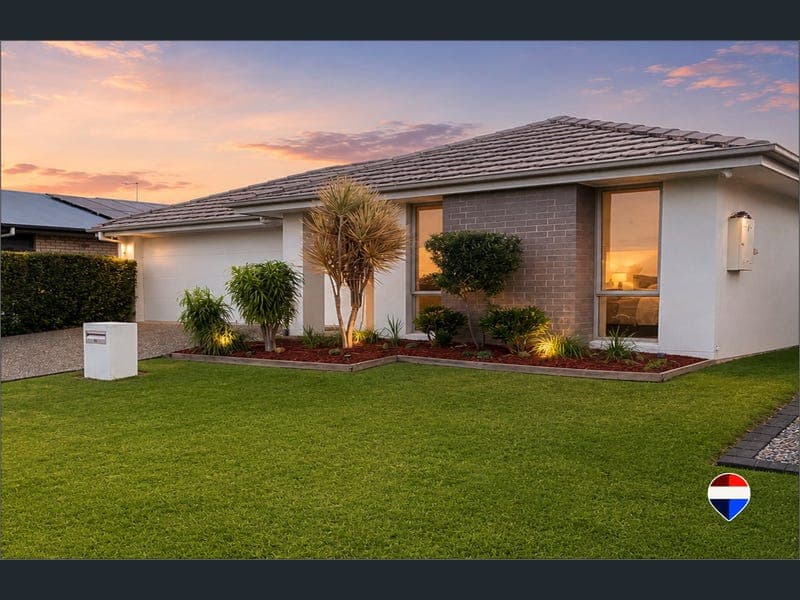 10 Pampling Street, Caboolture South — photo 1 of 5