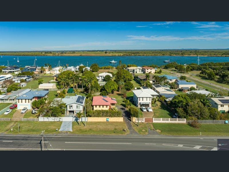 6 Powers Street, Burnett Heads — photo 1 of 5