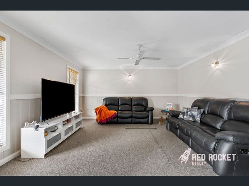 89 Passerine Drive, Rochedale South — photo 1 of 5