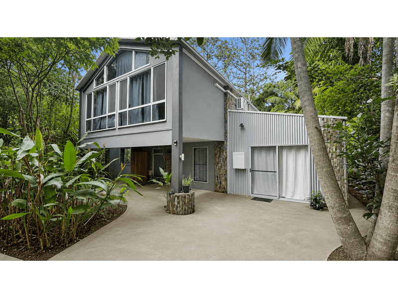 15 Erbacher Road, Nambour — photo 1 of 5