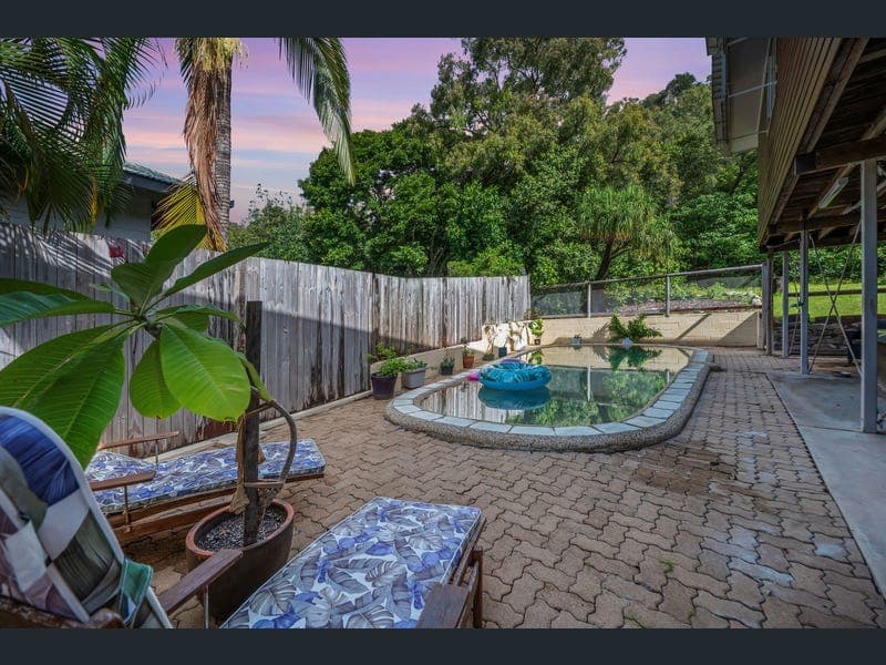 41 Compass Crescent, Nelly Bay — photo 1 of 5