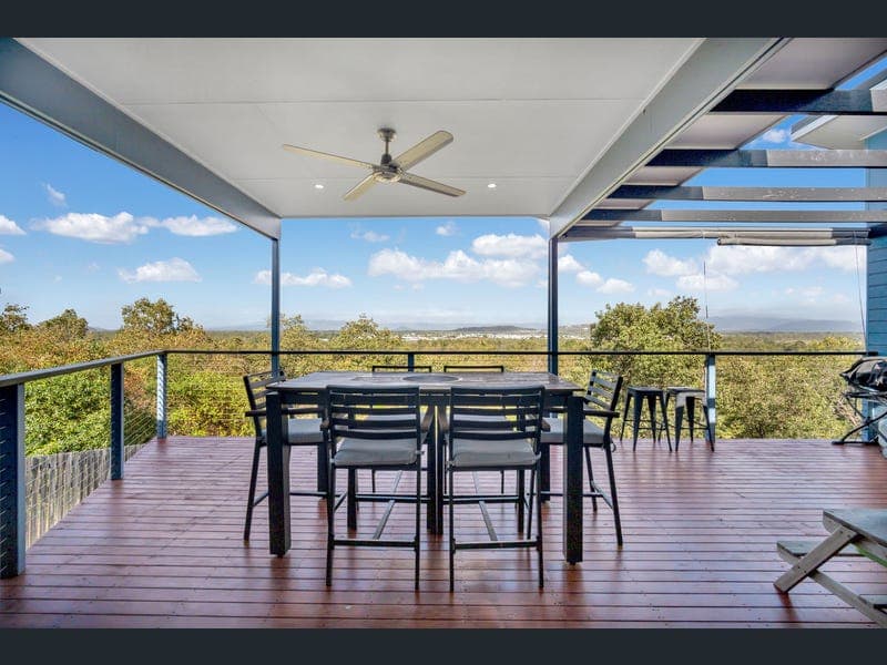49 Deedes Crescent, Bushland Beach — photo 1 of 5