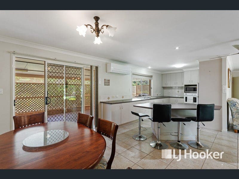 15 Raymont Drive, Glenore Grove — photo 1 of 5