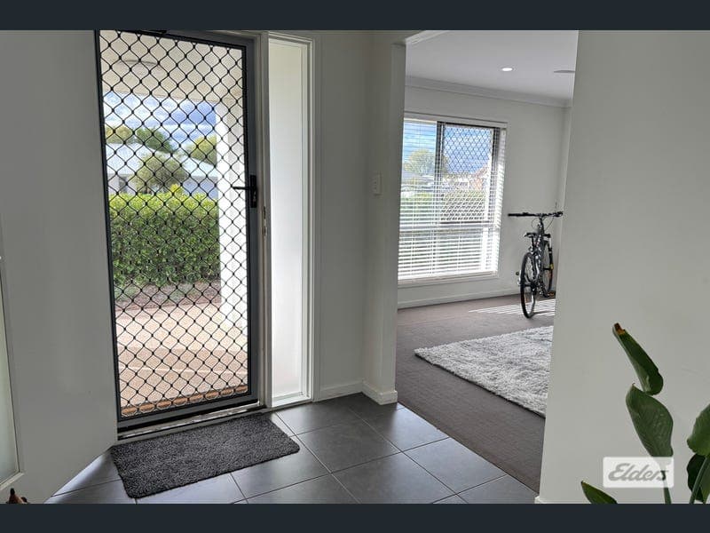 7 Brennan Place, Chinchilla — photo 1 of 5