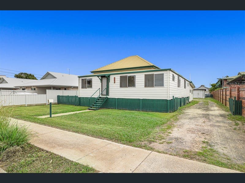 103 Woongarra Street, Bundaberg West — photo 1 of 5