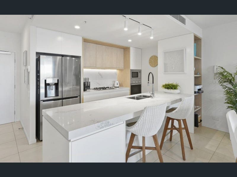 4047/21 Ross Street, Benowa — photo 1 of 5