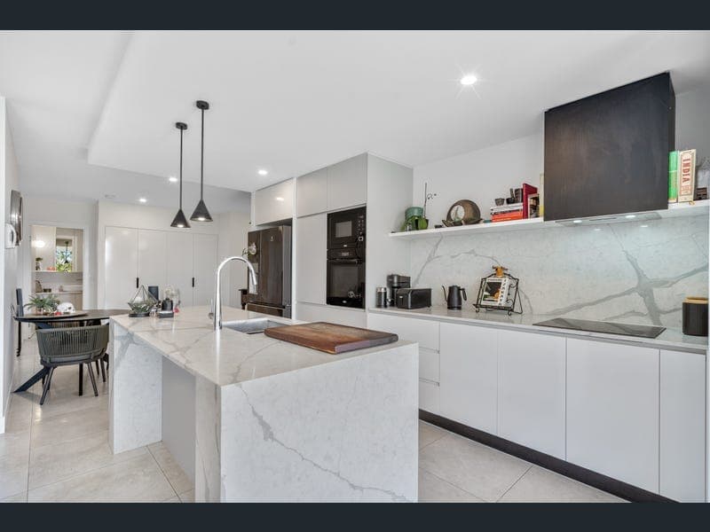 206/20 Curwen Terrace, Chermside — photo 1 of 5