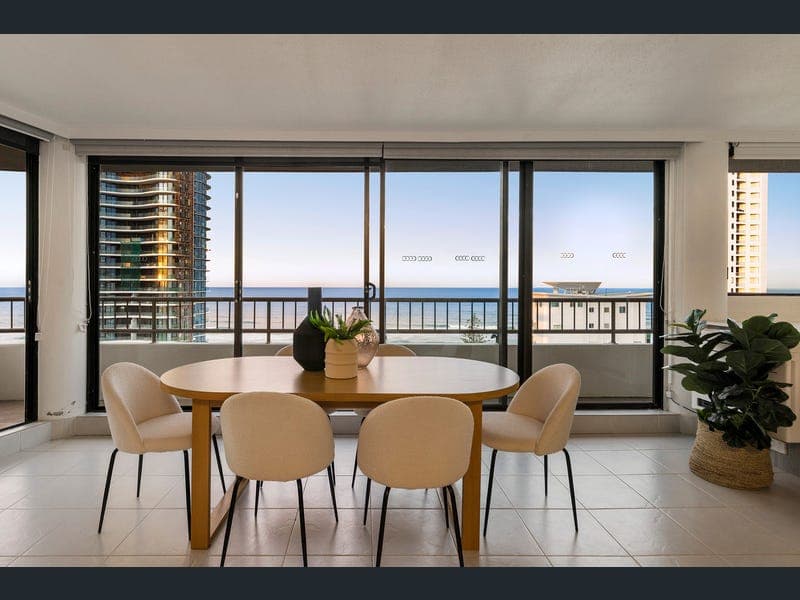 14A/18-24 Aubrey Street, Surfers Paradise — photo 1 of 5