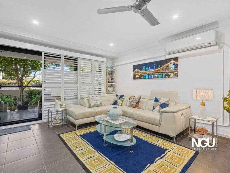2/17 Marian Street, Booval — photo 1 of 5