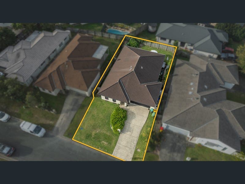 9 Elizabeth Street, Coomera — photo 1 of 5