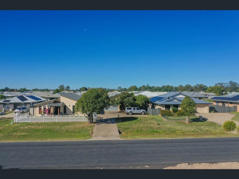 2/63 Gaske Lane, Chinchilla — photo 1 of 5