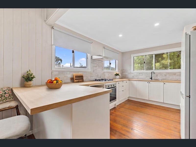 11 Morgan Street, Mount Morgan — photo 1 of 5