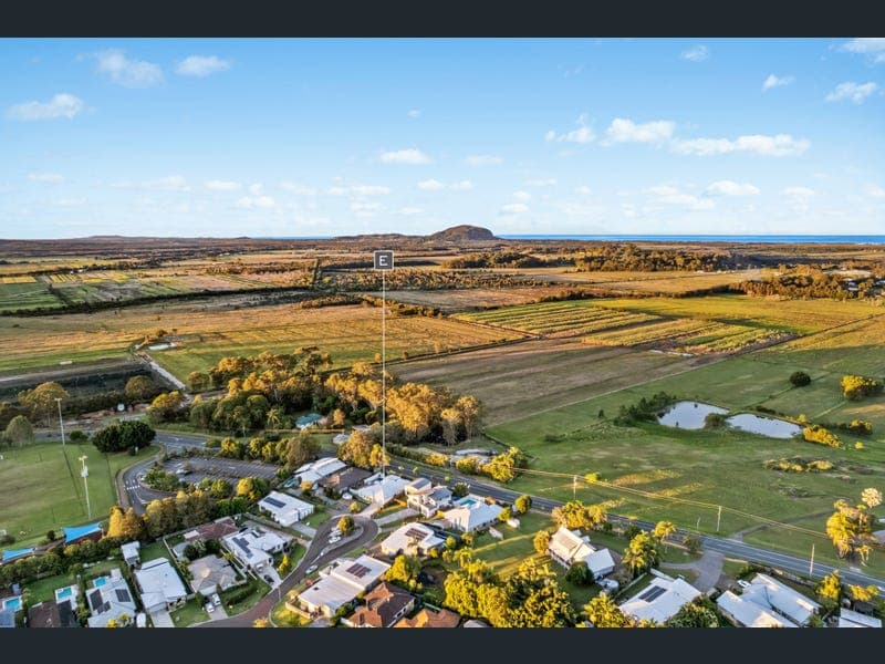 10 Deepwater Close, Bli Bli — photo 1 of 5