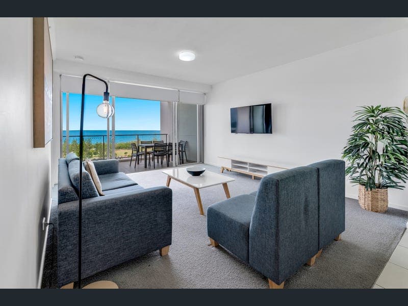 113/25-29 Surf Parade, Broadbeach — photo 1 of 5