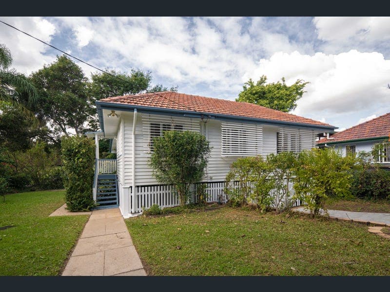 24 Anson Street, Moorooka — photo 1 of 5